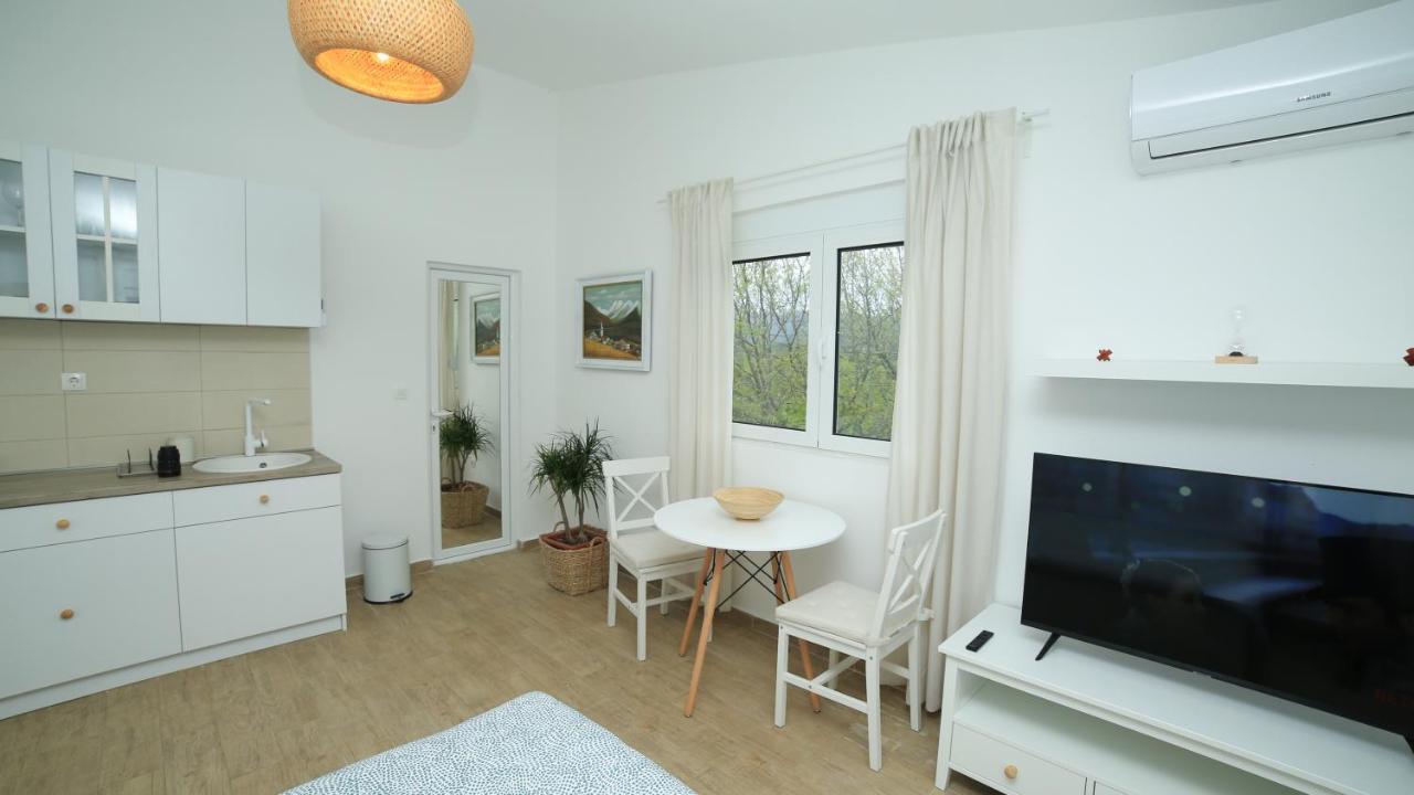 Plamenatz Studio Apartments Virpazar Kültér fotó
